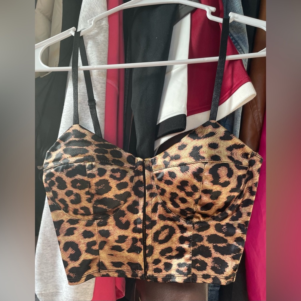 NWOT Forever 21 Cheetah Print Corset Top